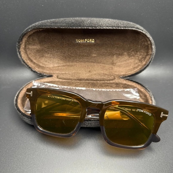 Tom Ford Sunglasses TF751